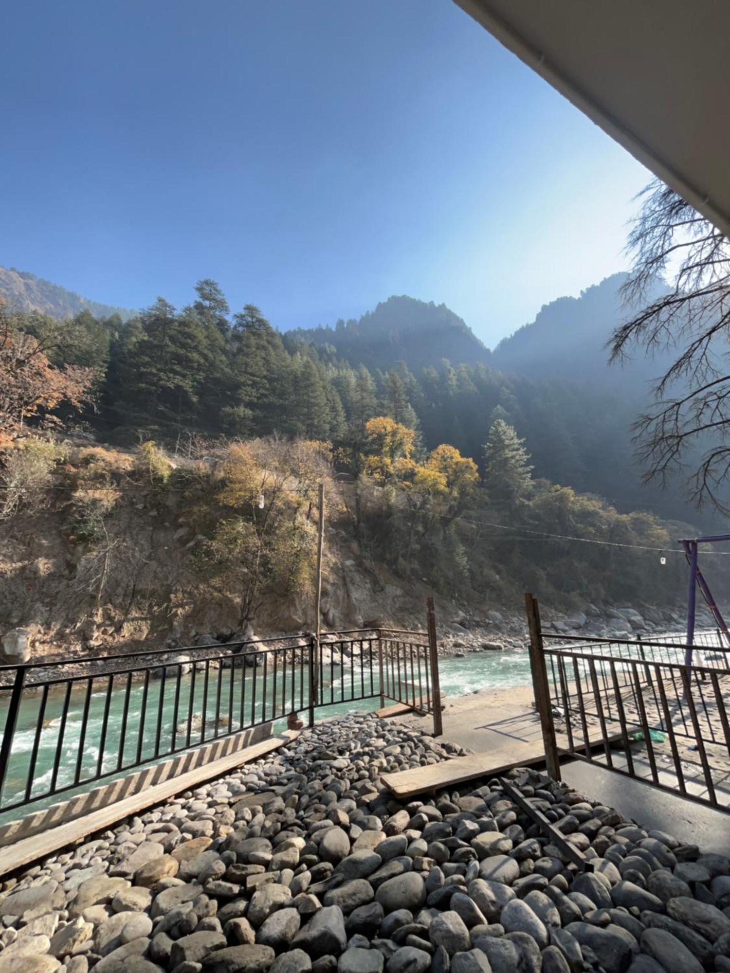 Hom House Of Mannmauji Riverside Kasol Exterior photo