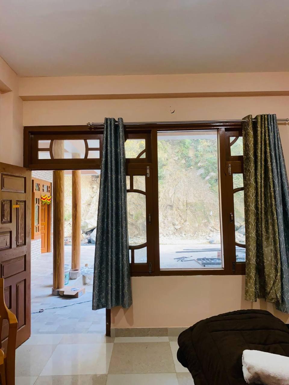 Hom House Of Mannmauji Riverside Kasol Exterior photo